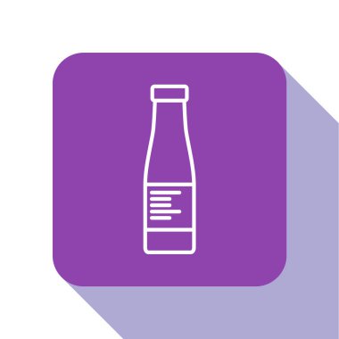 Beyaz arkaplanda beyaz çizgili sos şişesi simgesi var. Ketçap, hardal ve fast food için soslu mayonez şişeleri. Mor kare düğme. Vektör..