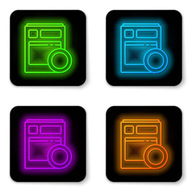 Parlayan neon hattı mutfak bulaşık makinesi simgesi beyaz arka planda izole edildi. Siyah kare düğme. Vektör İllüstrasyonu.