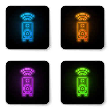 Parlayan neon akıllı stereo hoparlör sistemi simgesi beyaz arkaplanda izole edildi. Ses sistemi hoparlörleri. İnternet kavramının kablosuz bağlantısı. Siyah kare düğme. Vektör.