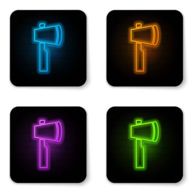 Parlayan neon ahşap balta simgesi beyaz arkaplanda izole edildi. Oduncu baltası. Siyah kare düğme. Vektör.