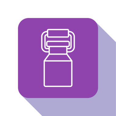 Beyaz arka planda izole edilmiş süt ikonu için beyaz çizgi kutu. Mor kare düğme. Vektör.