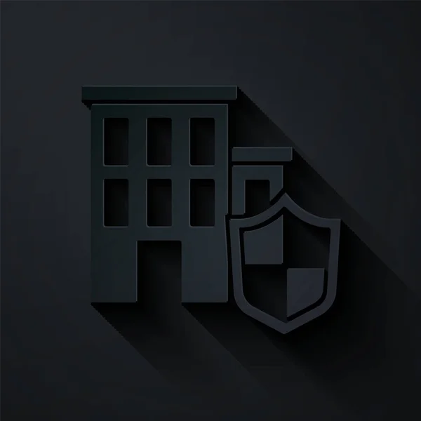 Papírvágás House pajzs ikon elszigetelt fekete háttérrel. Biztosítási koncepció. Biztonság, biztonság, védelem, védelem. Papírművészeti stílus. Vektor. — Stock Vector