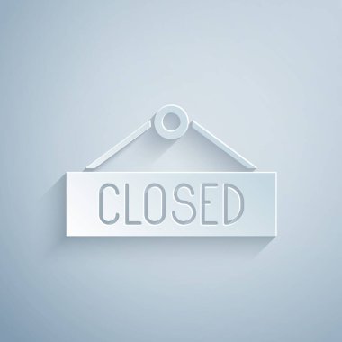 Kağıt kesme işareti, gri arkaplanda izole edilmiş metin kapatılmış simgesi. Kafe ya da restoran için iş teması. Kağıt sanatı tarzı. Vektör İllüstrasyonu.