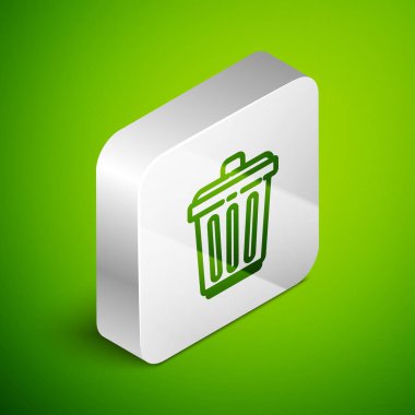 Isometric satır Çöp kutusu simgesi yeşil arkaplanda izole edildi. Çöp kutusu tabelası. Sepet simgesini geri dönüştür. Ofis çöpü ikonu. Gümüş kare düğme. Vektör İllüstrasyonu.