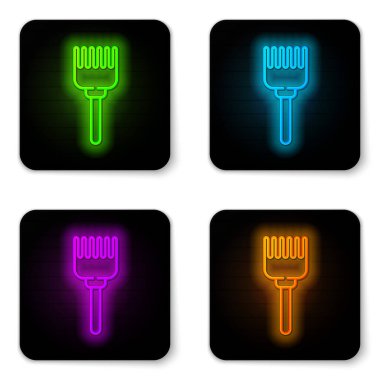 Parlayan neon çizgisi saç fırçası simgesi beyaz arkaplanda izole edildi. Taraklı saç işareti. Berber sembolü. Siyah kare düğme. Vektör İllüstrasyonu.