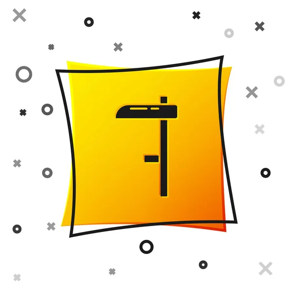 Icono de guadaña negra aislado sobre fondo blanco. Botón cuadrado amarillo. Vector — Archivo Imágenes Vectoriales
