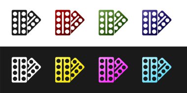 Siyah beyaz arka planda izole edilmiş su toplayıcı ikonuna haplar koyun. İlaç paketi. Tablet, vitamin, antibiyotik, aspirin. Vektör..