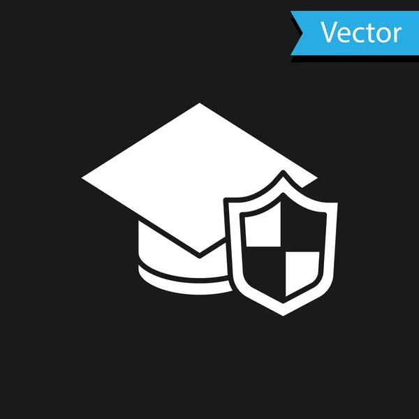 Weiße Graduiertenmütze Mit Schildsymbol Auf Schwarzem Hintergrund Versicherungskonzept Sicherheit Sicherheit — Stockvektor