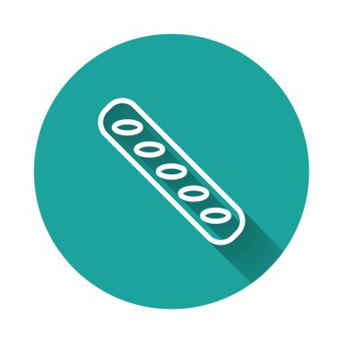 Uzun gölgeli beyaz çizgili Fransız ekmeği ikonu. Yeşil daire düğmesi. Vektör.