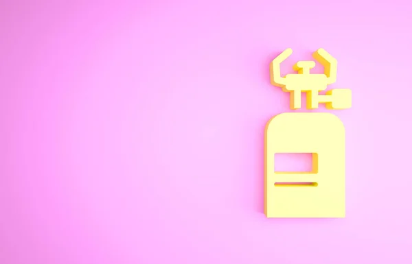 Amarillo icono de la estufa de gas Camping aislado sobre fondo rosa. Quemador de gas portátil. Senderismo, equipo de camping. Concepto minimalista. 3D ilustración 3D render —  Fotos de Stock