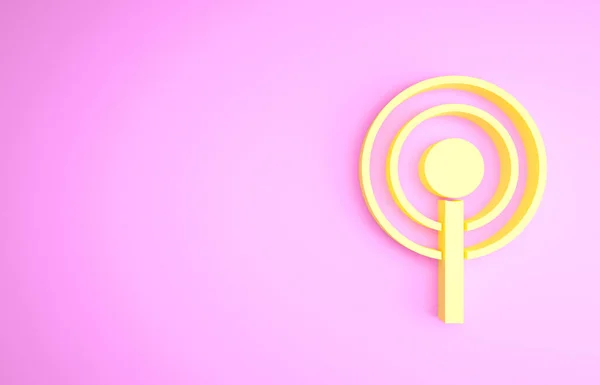 Icono de la antena amarilla aislado sobre fondo rosa. Antena de radio inalámbrica. Tecnología y señal de red antena de radio. Concepto minimalista. 3D ilustración 3D render —  Fotos de Stock