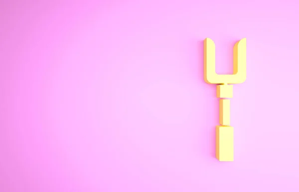 Icona gialla della forchetta da barbecue isolata su sfondo rosa. Segnale forchetta barbecue. Barbecue e strumento griglia. Concetto minimalista. Illustrazione 3d rendering 3D — Foto Stock