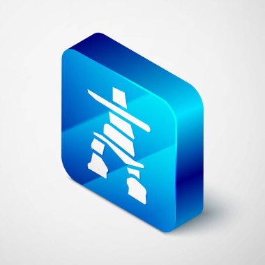 Isometric Inukshuk simgesi gri arkaplanda izole edildi. Mavi kare düğme. Vektör.