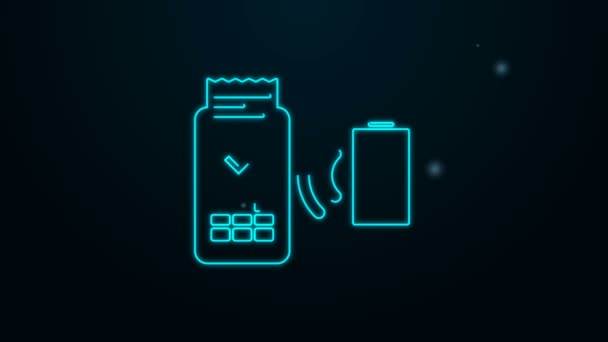 Gloeiende neon lijn POS terminal met gedrukte ontvangst en bevestigt de betaling per smartphone pictogram geïsoleerd op zwarte achtergrond. NFC-betalingsconcept. 4K Video motion grafische animatie — Stockvideo