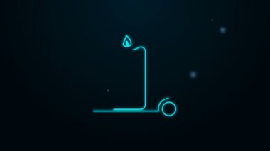 Parlayan neon çizgisi, siyah arkaplanda izole edilmiş şamdan ikonunda yanan mum. Eski moda yanan mum. Silindirik mum çubuğu ve yanan ateş. 4K Video hareketli grafik canlandırması