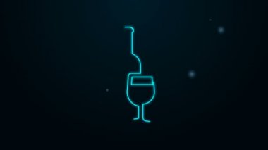 Siyah arka planda izole edilmiş şarap kadehi ikonu olan parlak neon çizgili şarap şişesi. 4K Video hareketli grafik canlandırması