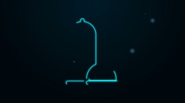 Parlayan neon hattı prezervatifler siyah arka planda izole edilmiş güvenli seks ikonu. Güvenli aşk sembolü. Erkekler için doğum kontrol yöntemi. 4K Video hareketli grafik canlandırması