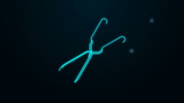 Siyah arkaplanda izole edilmiş simgeyi budamak için parlayan neon çizgisi el yapımı makas. Ahşap saplı budama makası. 4K Video hareketli grafik canlandırması