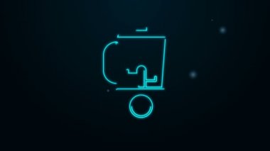 Parlayan neon hattı blender simgesi siyah arkaplanda izole edildi. Mutfak elektrikli kırıcı ve kase. Meyve suyu, kokteyl ya da meyve suyu. 4K Video hareketli grafik canlandırması