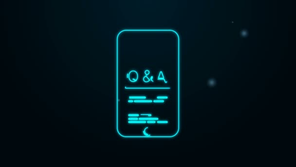 Linha de néon brilhante Telefone móvel com ícone de pergunta e exclamação isolado no fundo preto. Perguntas frequentes. Animação gráfica em movimento de vídeo 4K — Vídeo de Stock