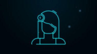 Siyah arka planda izole edilmiş parlak neon çizgili İspanyol kadın portresi. 4K Video hareketli grafik canlandırması