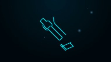 Parlayan neon çizgisi kırtasiye bıçağı simgesi siyah arkaplanda izole edildi. Ofis kâğıt kesicisi. 4K Video hareketli grafik canlandırması