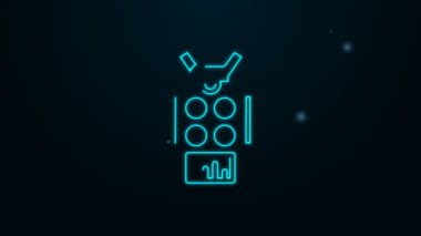 Parlayan neon hattı mikrofon simgesi siyah arkaplanda izole edildi. Radyodaki mikrofondan. Sözcü işareti. 4K Video hareketli grafik canlandırması