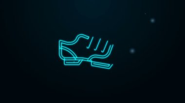 Parlayan neon çizgisi triatlon bisiklet ayakkabı ikonu siyah arka planda izole edildi. Spor ayakkabılar, bisiklet ayakkabıları. 4K Video hareketli grafik canlandırması