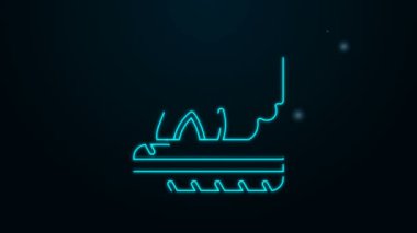 Parlayan neon hattı yanan lastik ikonu siyah arka planda izole edilmiş. 4K Video hareketli grafik canlandırması