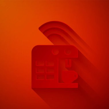 Kağıt kesikli Smart kahve makinesi simgesi kırmızı arkaplanda izole edildi. İnternet kavramının kablosuz bağlantısı. Kağıt sanatı tarzı. Vektör.