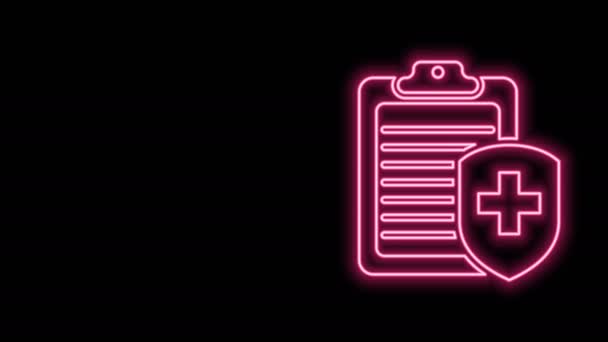 Świecąca neonowa tablica z ikoną ubezpieczenia medycznego odizolowana na czarnym tle. Ochrona pacjentów. Deska rozdzielcza i tarcza z krzyżem. 4K Animacja graficzna ruchu wideo — Wideo stockowe