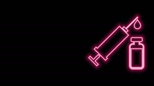 Línea de neón brillante Jeringa médica con aguja e ícono de vial o ampolla aislado sobre fondo negro. Vacunación, inyección, vacuna, concepto de insulina. Animación gráfica de vídeo 4K — Vídeos de Stock