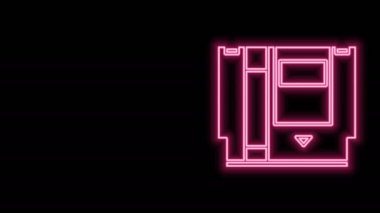 Siyah arkaplanda izole edilmiş retro oyun konsol simgesi için parlayan neon hattı Cartridge. Televizyon oyunu kartuşu. 4K Video hareketli grafik canlandırması
