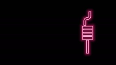 Parlayan neon hattı araba egzozu simgesi siyah arkaplanda izole edildi. Egzoz borusu. 4K Video hareketli grafik canlandırması