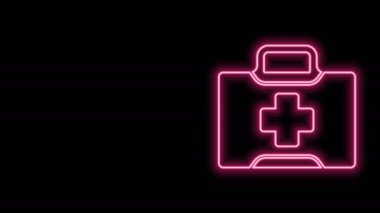 Parlayan neon hattı ilk yardım çantası simgesi siyah arkaplanda izole edildi. Haçlı sağlık kutusu. Acil durumlar için tıbbi ekipman. Sağlık sigortası konsepti. 4K Video hareketli grafik canlandırması