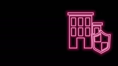 Siyah zemin üzerinde kalkan simgesi olan parlak neon çizgili ev. Sigorta konsepti. Güvenlik, güvenlik, koruma, konsept koruma. 4K Video hareketli grafik canlandırması