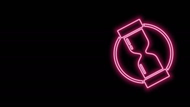 Parlayan neon çizgisi. Siyah zemin üzerinde kum ikonu olan eski kum saati. Kum saati işareti. İş ve zaman yönetimi kavramı. 4K Video hareketli grafik canlandırması