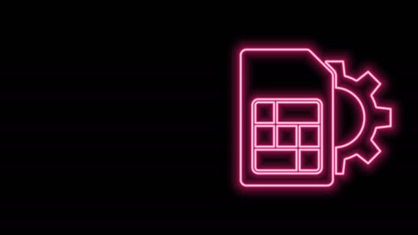 Icono de ajuste de tarjeta de línea de neón brillante Sim aislado sobre fondo negro. Móvil chip de tarjeta SIM de teléfono celular. Símbolo de tecnología de telecomunicaciones móviles. Animación gráfica de vídeo 4K — Vídeos de Stock