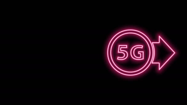 Parlayan neon hattı 5G yeni kablosuz internet kablosuz bağlantı simgesi siyah arkaplanda izole edildi. Küresel ağ yüksek hızlı bağlantı veri oranı teknolojisi. 4K Video hareketli grafik canlandırması — Stok video