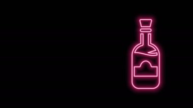 Parlayan neon çizgisi şarap şişeleri siyah arka planda izole edilmiş. 4K Video hareketli grafik canlandırması