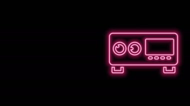 Parlayan neon hattı Gitar yükseltici simgesi siyah arkaplanda izole edildi. Müzik aleti. 4K Video hareketli grafik canlandırması