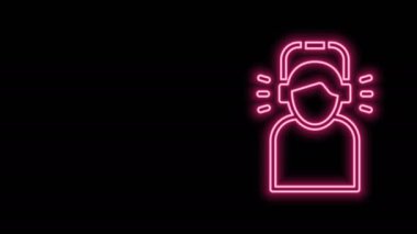 Parlayan neon çizgili kulaklıklı adam siyah arka planda izole edilmiş. 4K Video hareketli grafik canlandırması