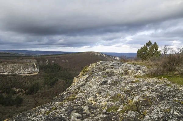 クリミアのボルシュシュー・サドヴォー村近くの岩 — ストック写真