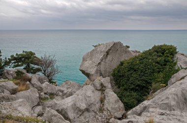 Simeiz yakınlarında kayalar (Kırım))