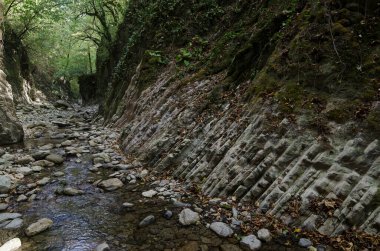 Lazarevskoye yakınlarındaki Kafkasya dağlarında Mamed Geçidi.