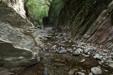 Lazarevskoye yakınlarındaki Kafkasya dağlarında Mamed Geçidi.