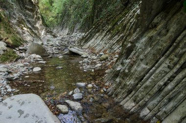 Lazarevskoye yakınlarındaki Kafkasya dağlarında Mamed Geçidi.