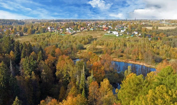 Étang Barsky Près Village Serednikovo Entouré Arbres Feuillage Jaune Automne — Photo