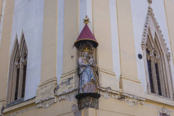 Estatua Religiosa Esquina Torre Del Antiguo Ayuntamiento Parte Histórica Ciudad — Foto de Stock