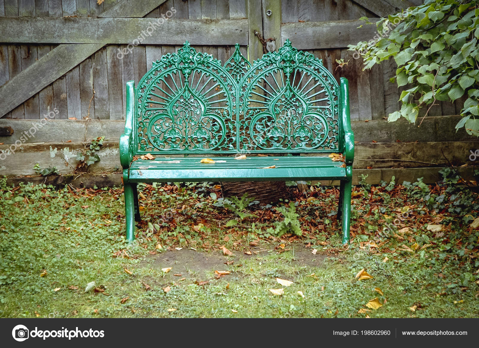 Green Metal Bench Swiss Garden Old Warden Park Located Biggleswade